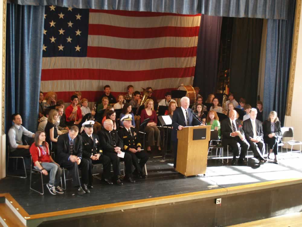 Moderator Thomas L. P. ODonnell speaks 2